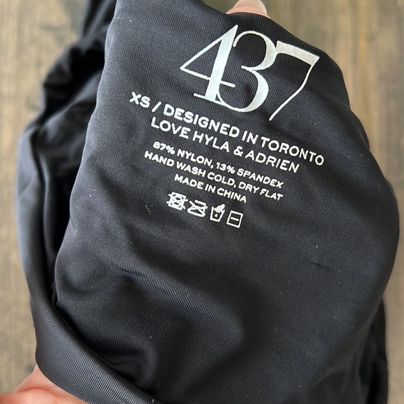 437 swimsuit - Picture 7 of 8